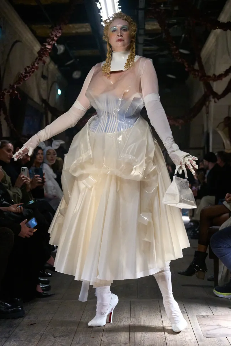 Maison Margiela SPRING 2024 COUTURE | Stiletto.blog