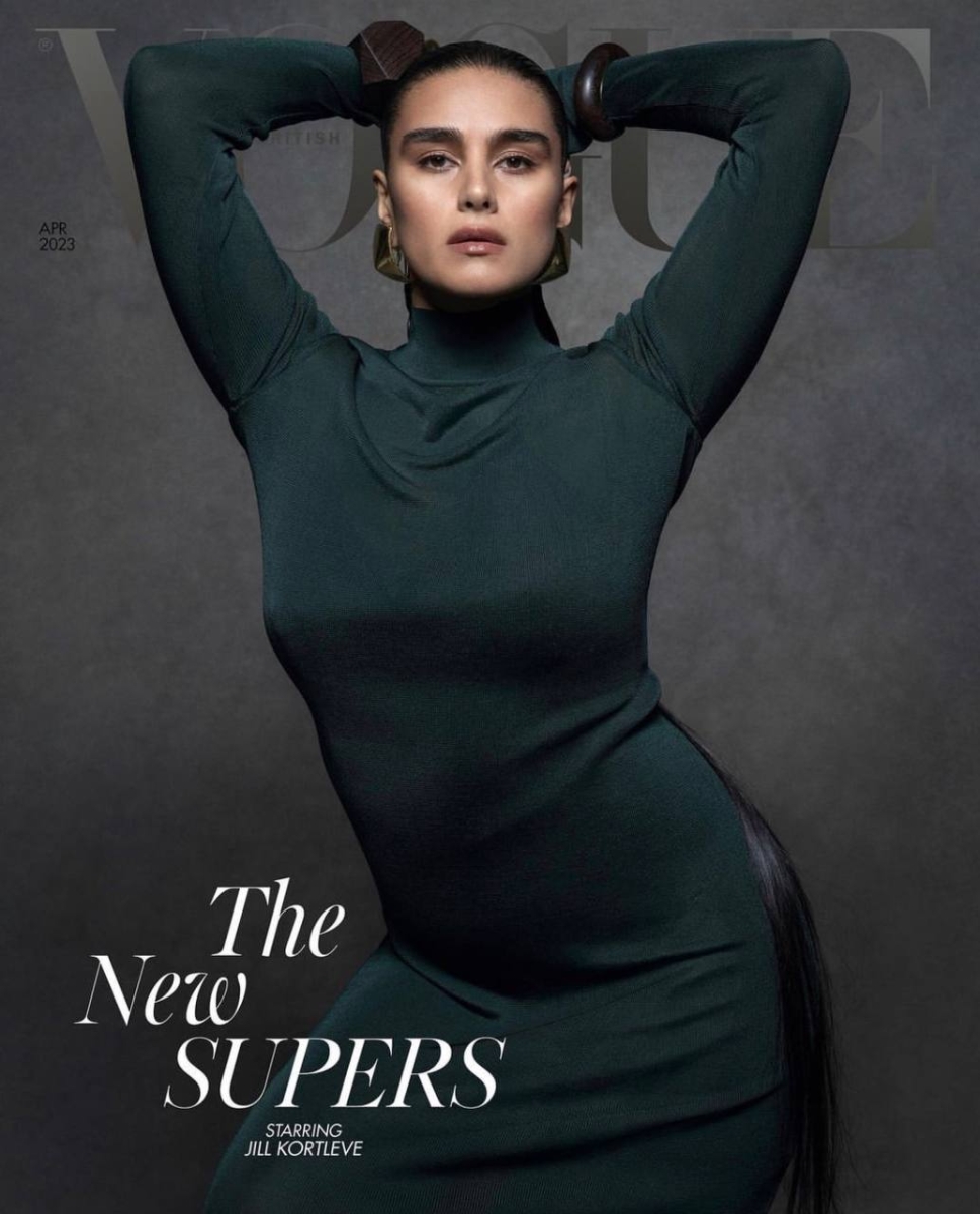 Старейшая модель в мире в последний раз снялась для обложки журнала Vogue